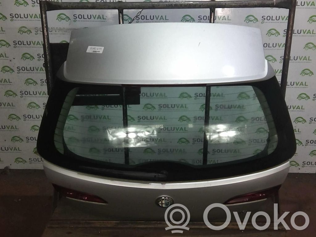 Alfa Romeo 159 Puerta del maletero/compartimento de carga 