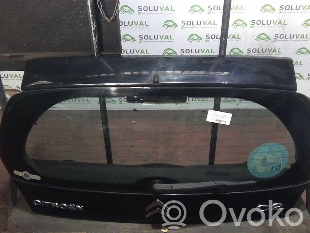 Tailgate/trunk/boot lid   NT