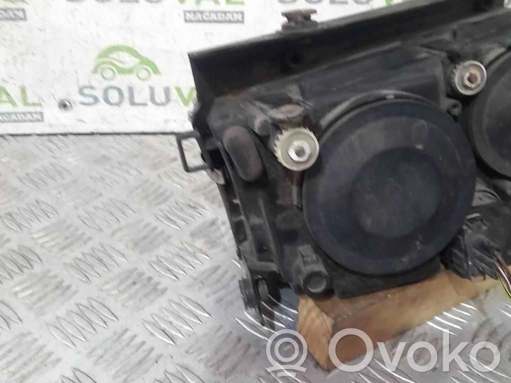 Volkswagen PASSAT B5 Scheinwerfer 