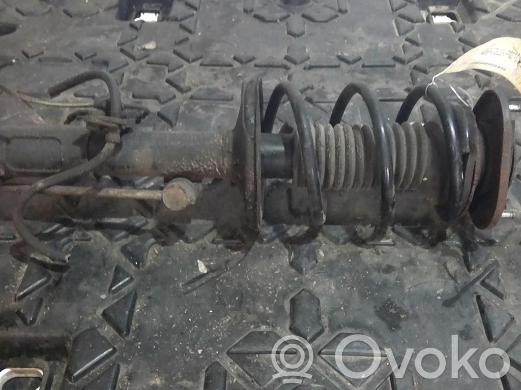 Toyota Corolla Verso E121 Ansamblu amortizor cu arc față
