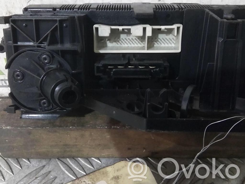 Seat Leon (1P) Panel klimatyzacji 