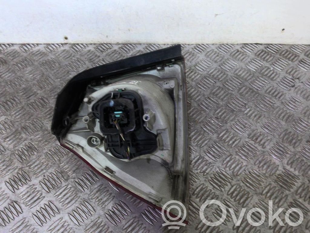 Volkswagen Golf V Luci posteriori