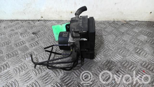 ABS-pumppu   1550294