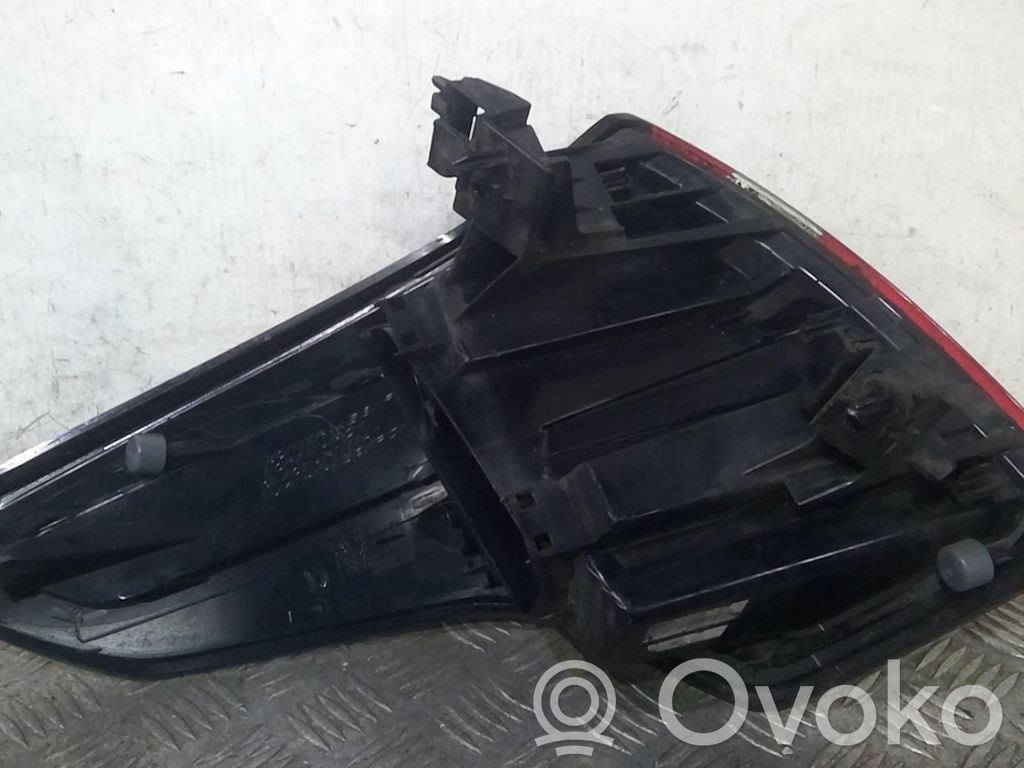 Citroen C4 I Picasso Luci posteriori 