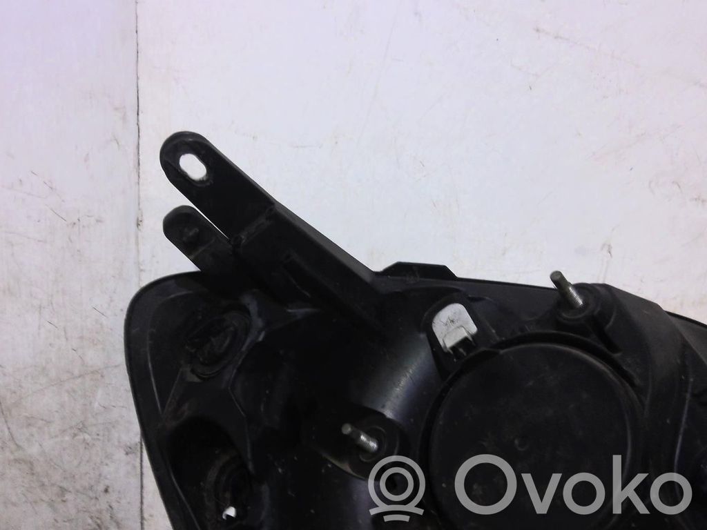 Scheinwerfer   1634151680