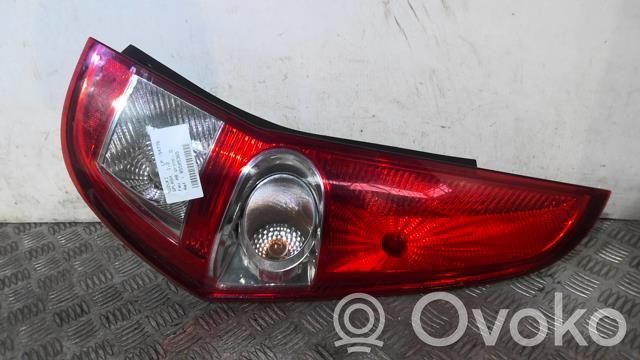 Suzuki Splash Luci posteriori