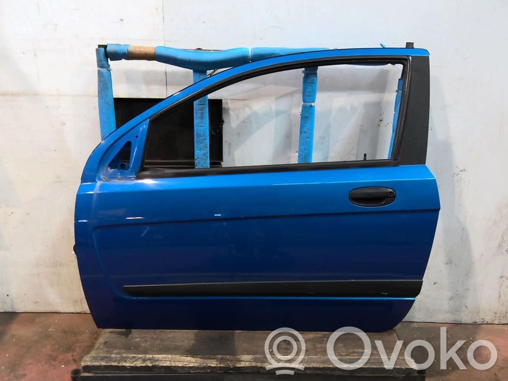Chevrolet Aveo Puerta delantera 
