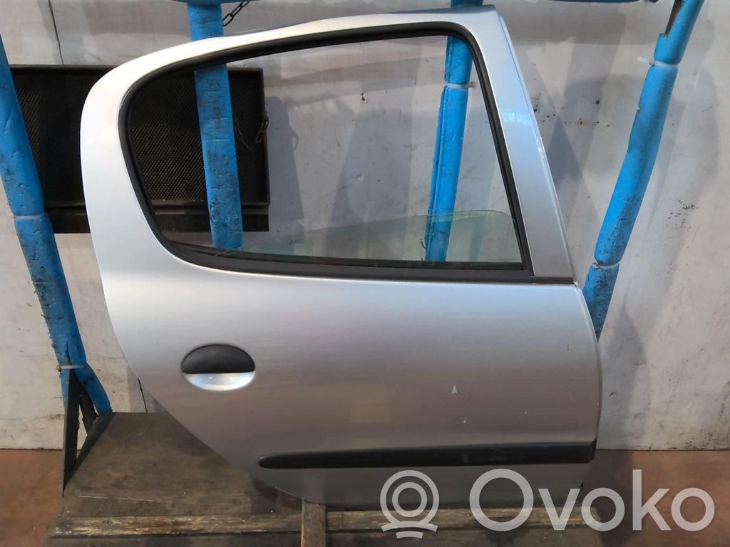 Puerta trasera   9008A5