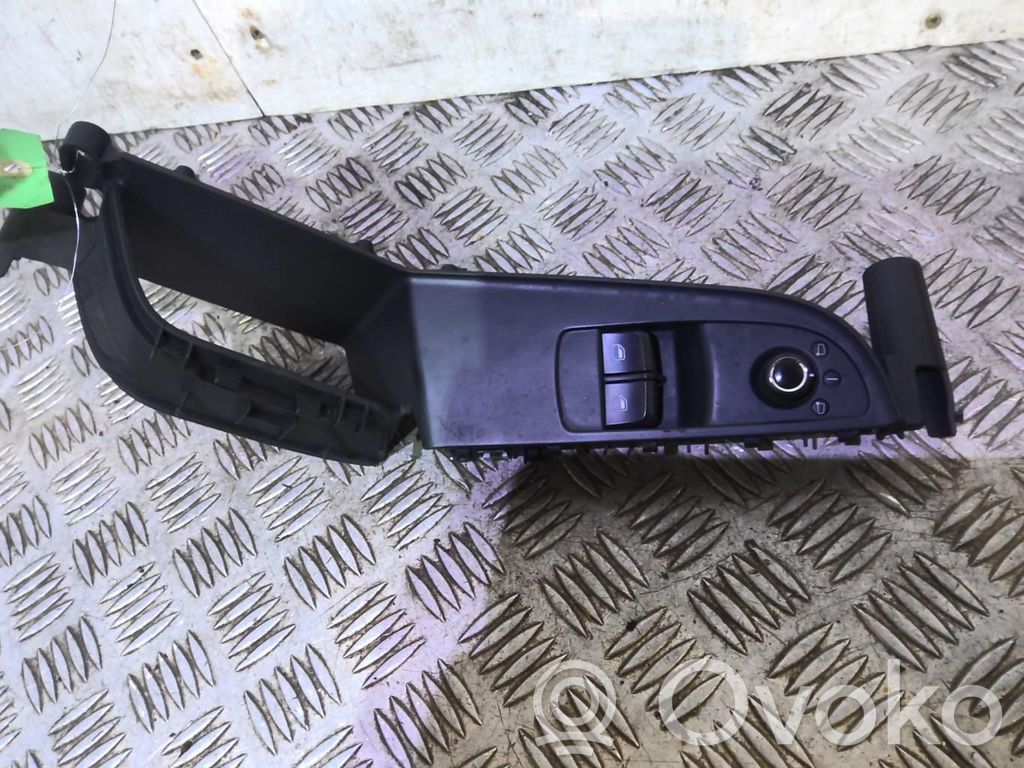 Audi A5 8T 8F Electric window control switch 