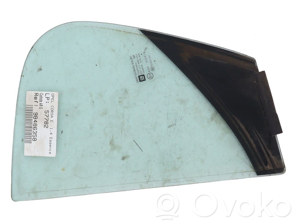 Opel Corsa E Rear vent window glass 