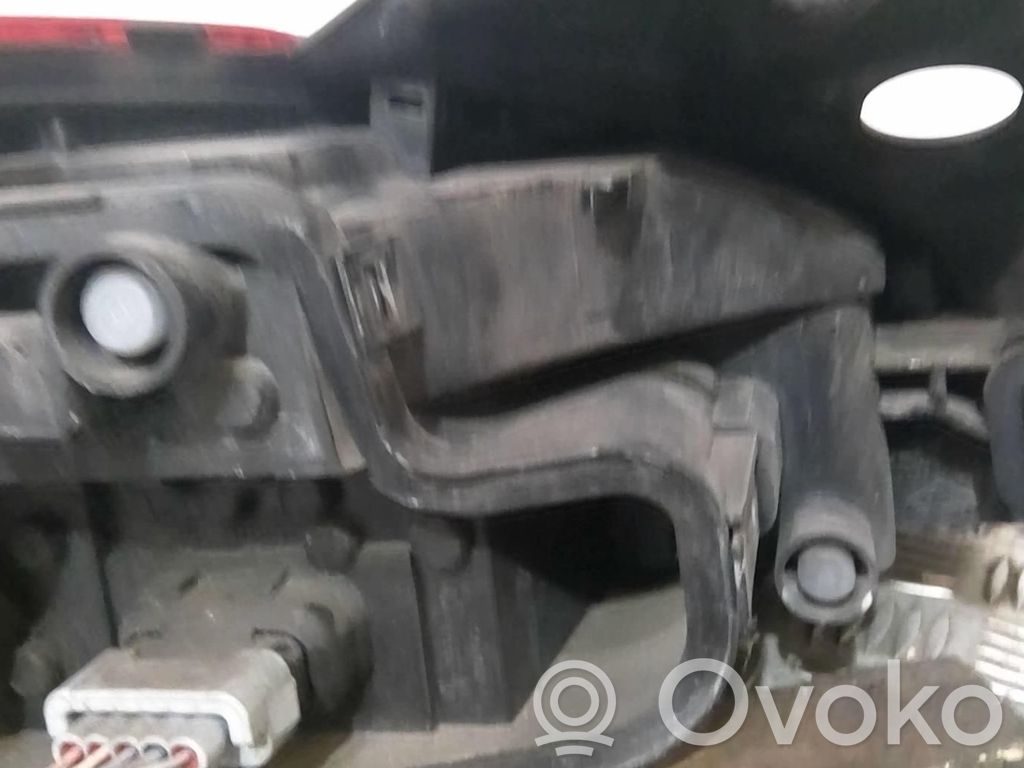 Renault Megane III Lampă spate în caroserie 