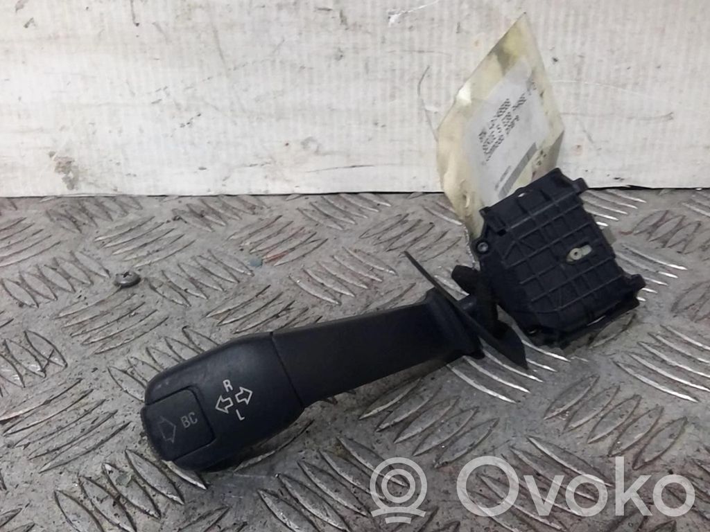 BMW 5 E39 Manetă semnalizator 