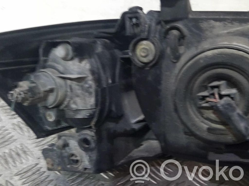 Mazda MPV II LW Phare frontale 