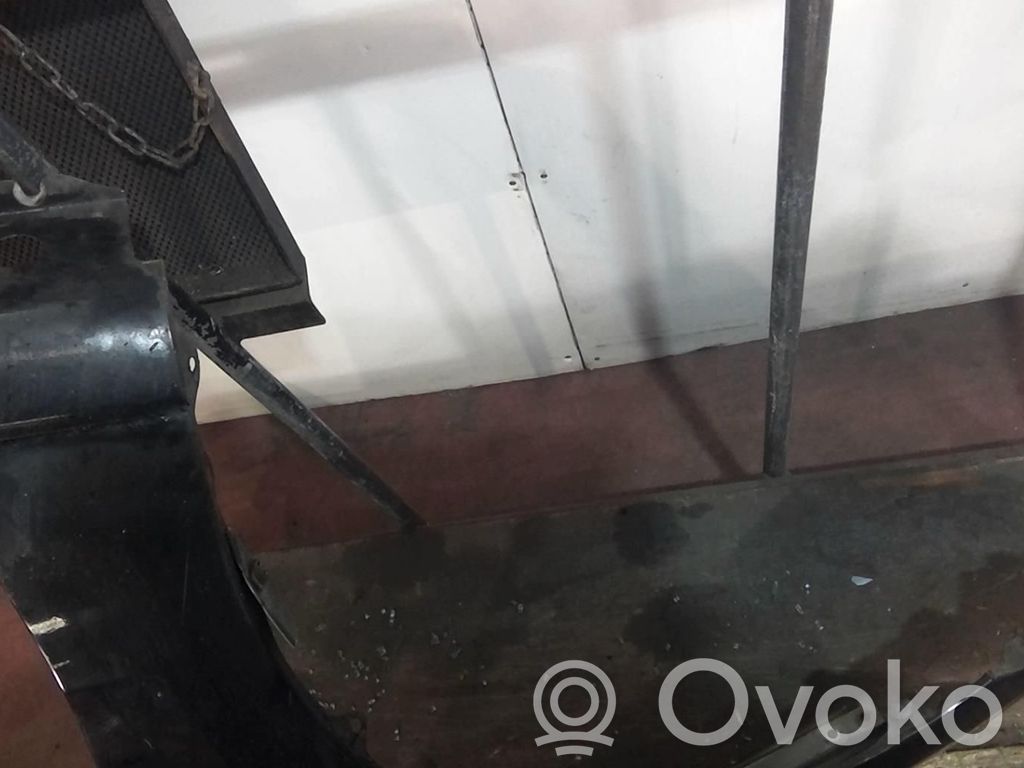 Błotnik przedni   C23552211C