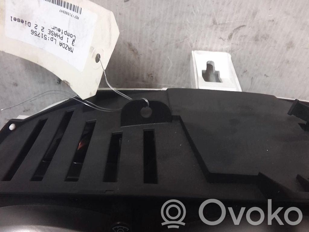 Speedometer (instrument cluster)   BCH155471
