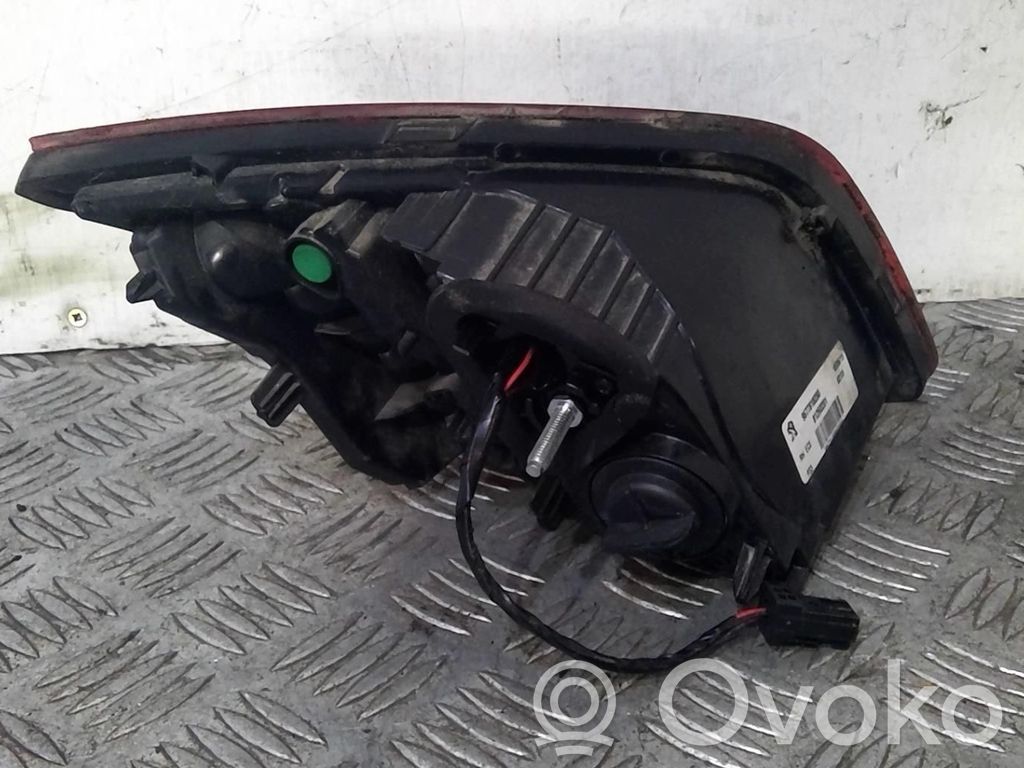 Peugeot 308 Lampă spate în capacul portbagajului 