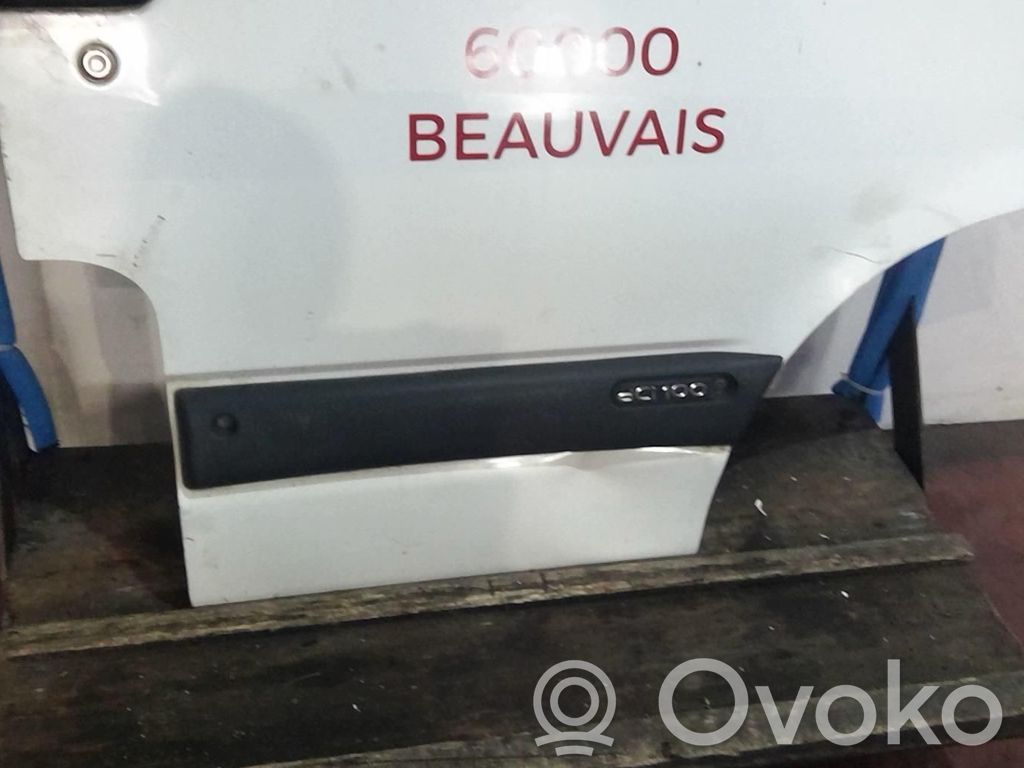 Durvis   7751474637