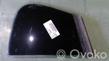 Opel Astra H Ventanilla de ventilación de la puerta trasera 