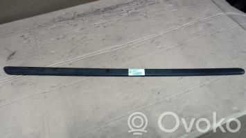 Etuoven lista (muoto)   00008545CL