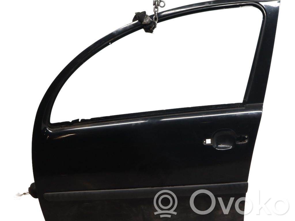 Drzwi przednie   9002Y4