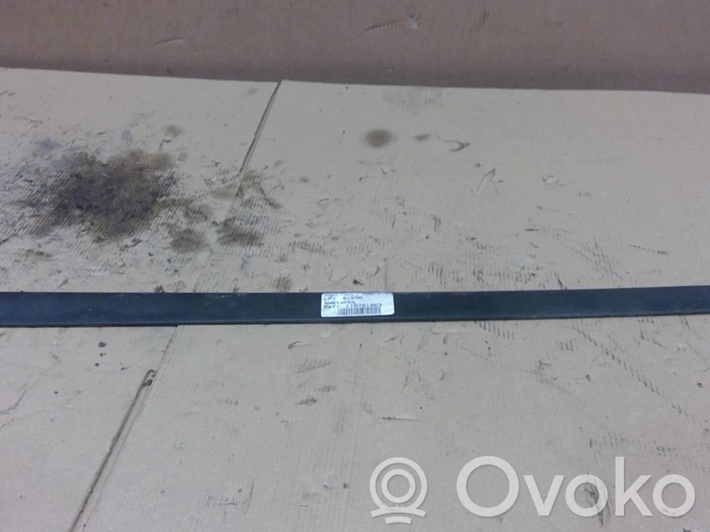 Skoda Fabia Mk2 (5J) Mască ușă față (turnată) 