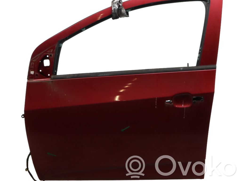 Chevrolet Aveo Puerta delantera 