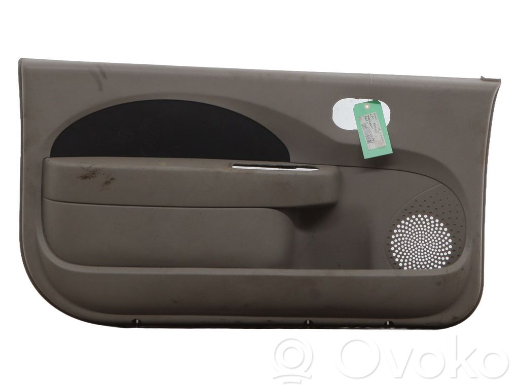 Renault Twingo II Etuoven verhoilu