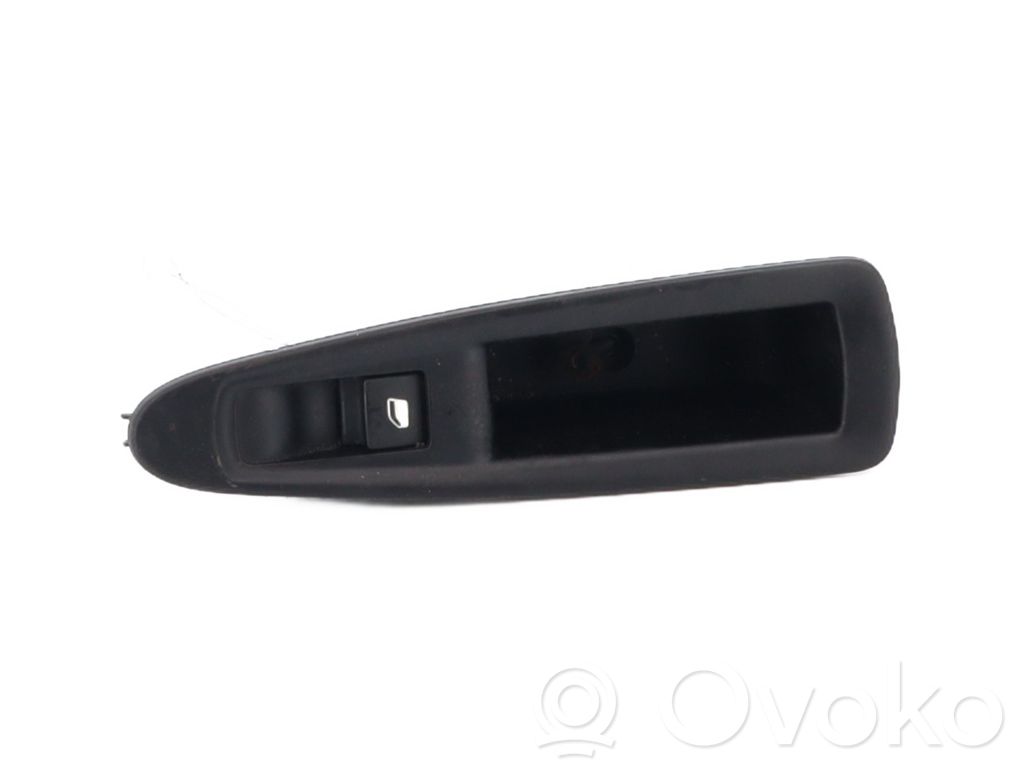 Electric window control switch   6554HJ