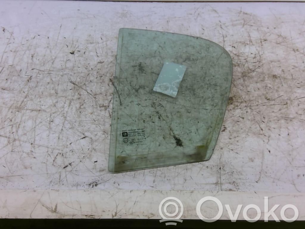 Opel Corsa D Ventanilla de ventilación de la puerta trasera 