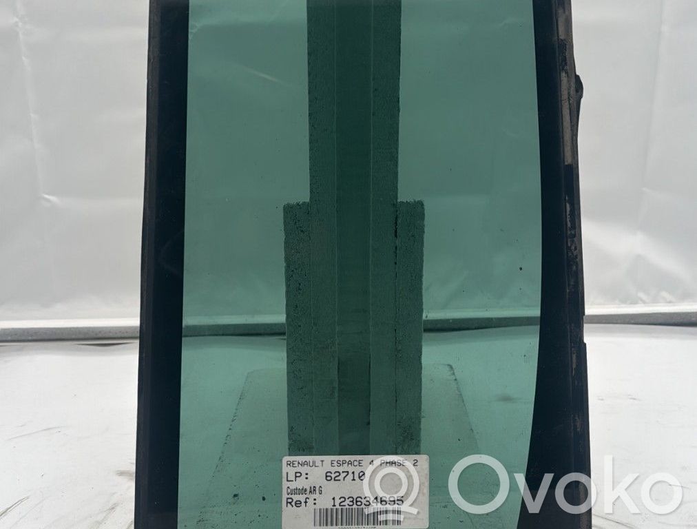 Renault Espace IV Ventanilla de ventilación de la puerta trasera 