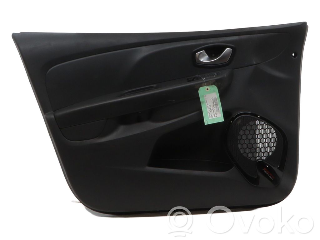 Renault Clio IV Etuoven verhoilu