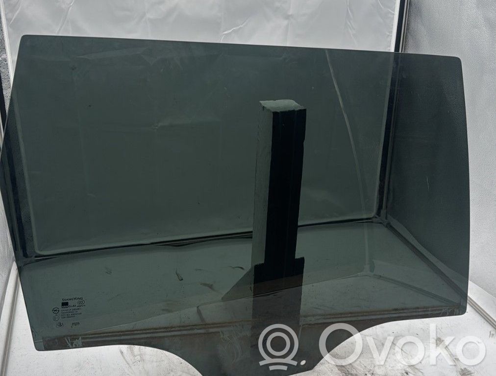 SsangYong Rexton Luna de la puerta trasera