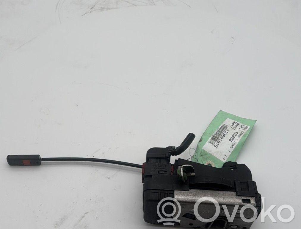 Opel Corsa C Front door lock 