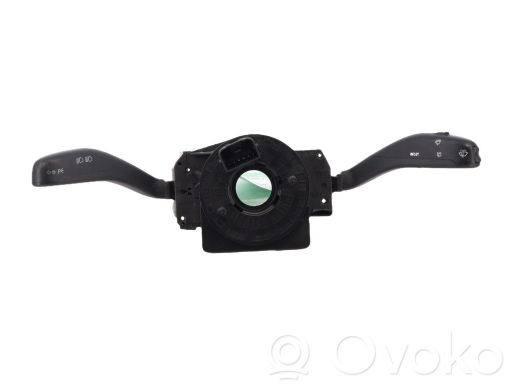 Volkswagen Polo IV 9N3 Leva/interruttore dell’indicatore di direzione e tergicristallo