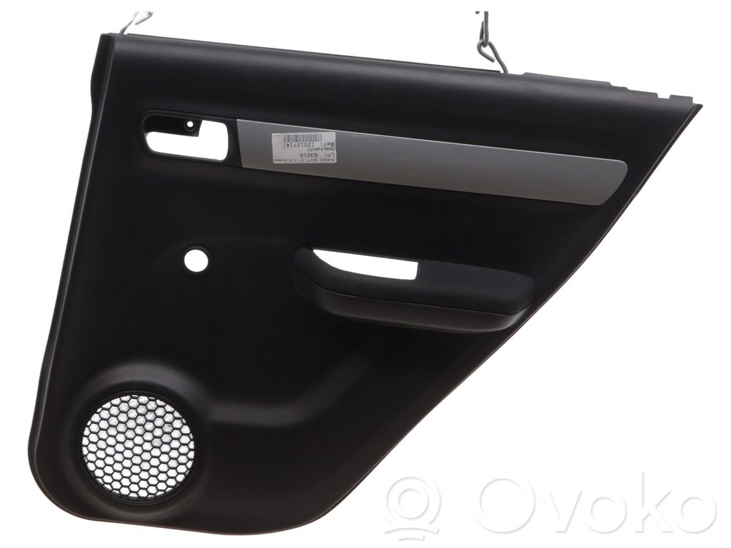 Suzuki SX4 Moldura del tarjetero de la puerta trasera 