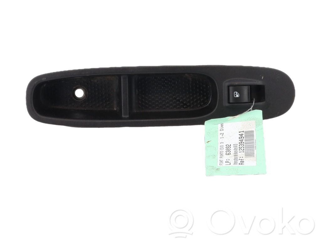 Fiat Punto Evo Przyciski szyb 