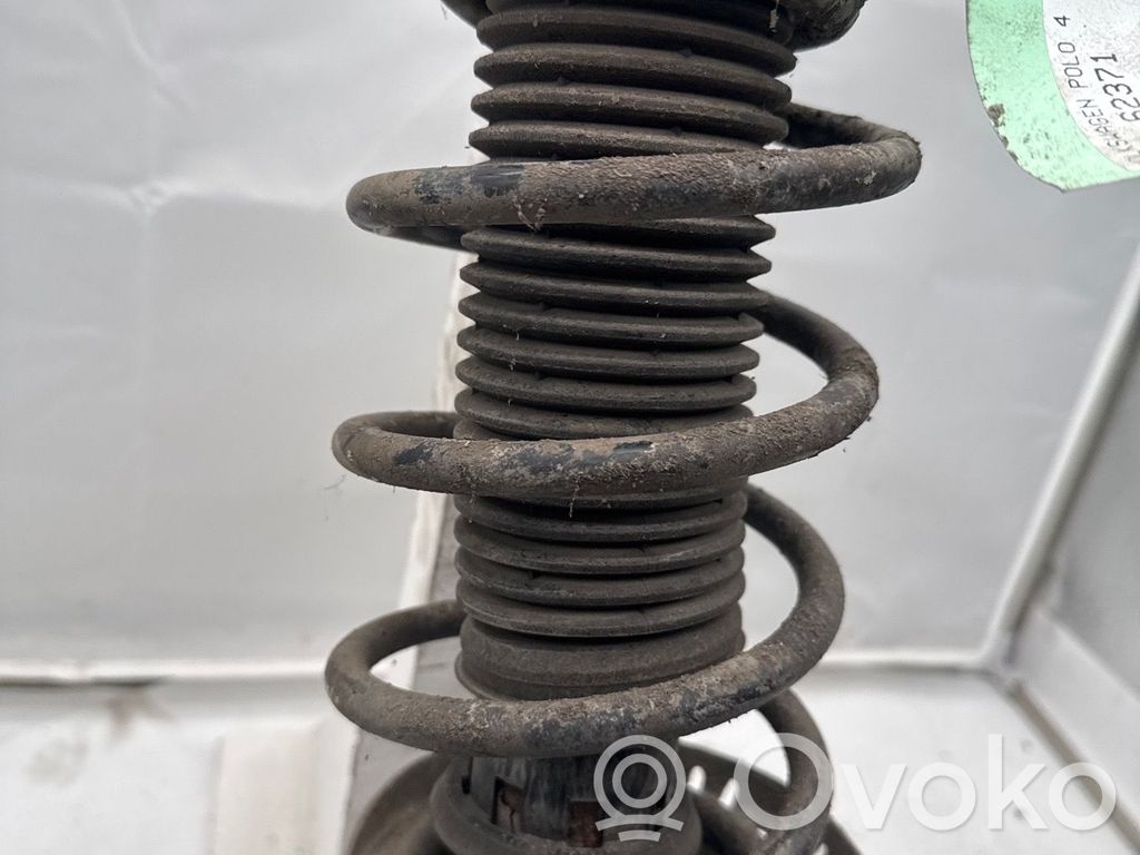 Volkswagen Polo IV 9N3 Ammortizzatore anteriore con molla elicoidale 
