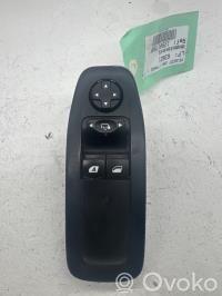 Peugeot 208 I Interruptor del elevalunas eléctrico 