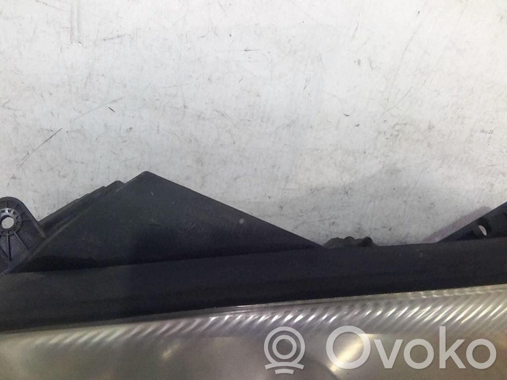 KIA Ceed Lampa przednia