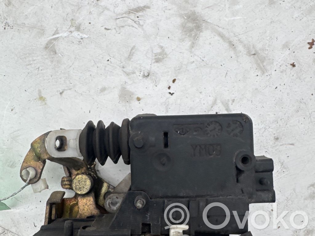 Renault Clio I Rear door lock 