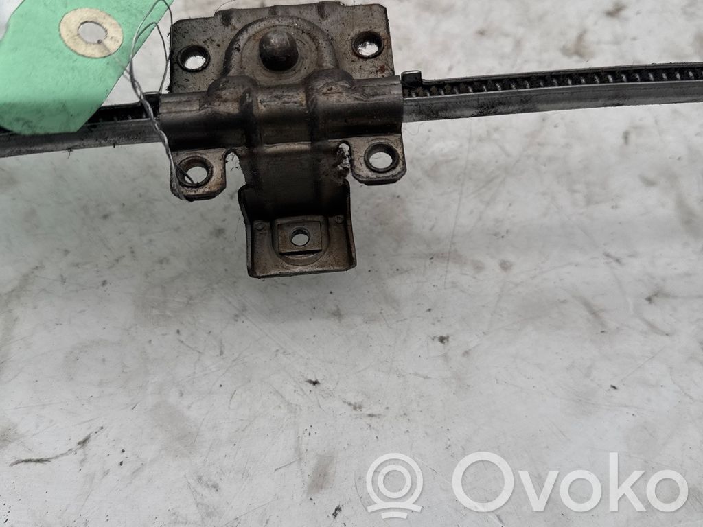 Renault Clio I Rear door manual window regulator 