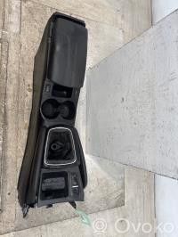 Nissan Qashqai Keskikonsoli 