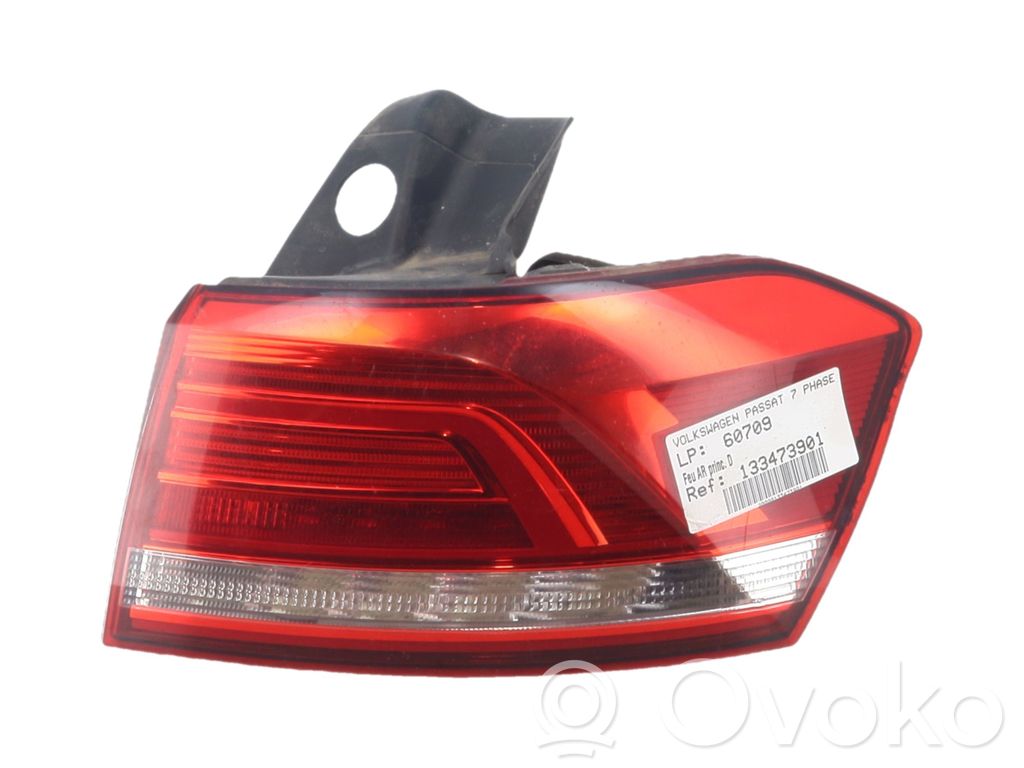 Volkswagen PASSAT B8 Lampa tylna