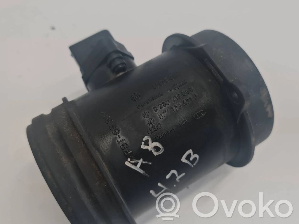 Audi A8 S8 D2 4D Ilmamassan virtausanturi 