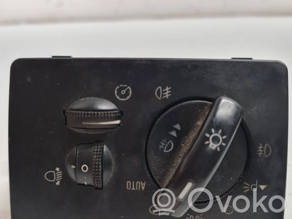 Ford Focus Light switch 