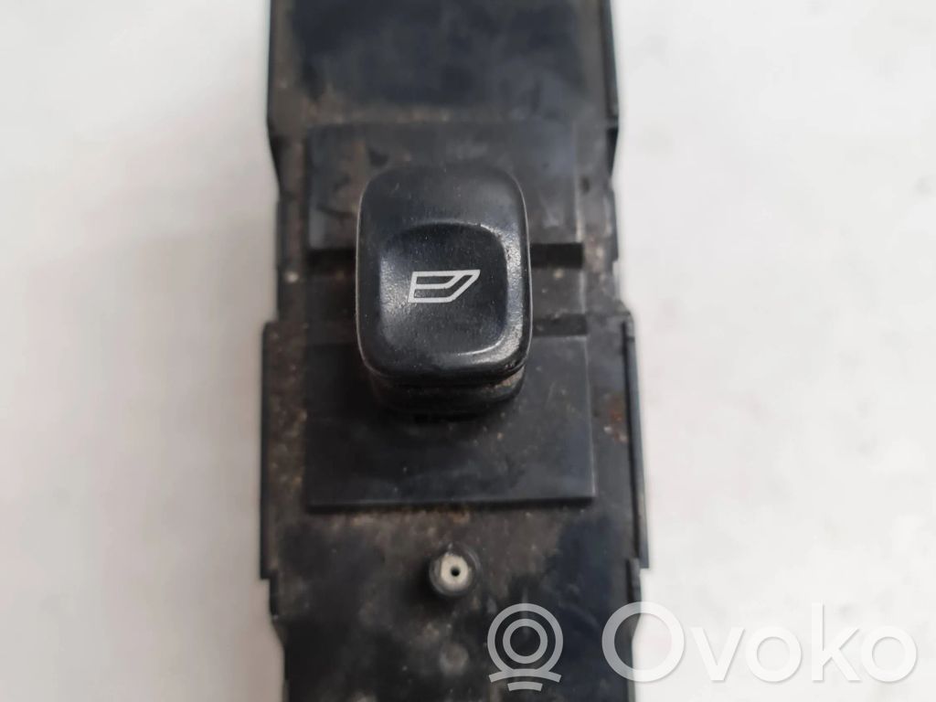 Electric window control switch   30658147,MP173300064,04W17E