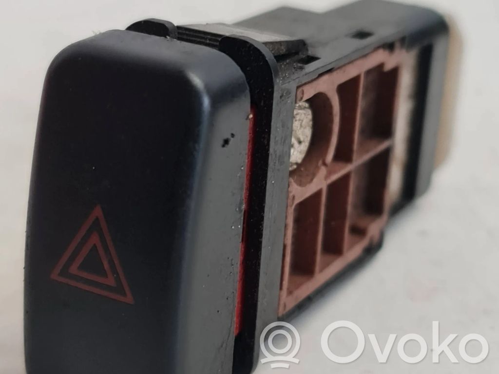 Botón interruptor de luz de peligro   153132,BL22