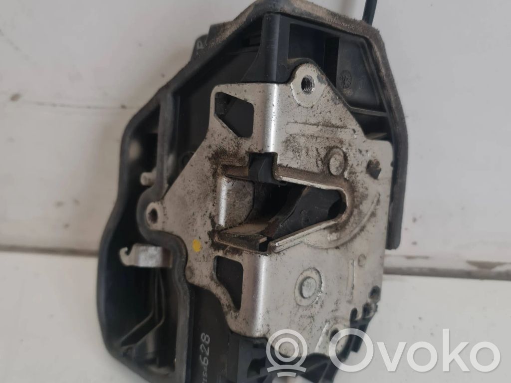Front door lock   7154628