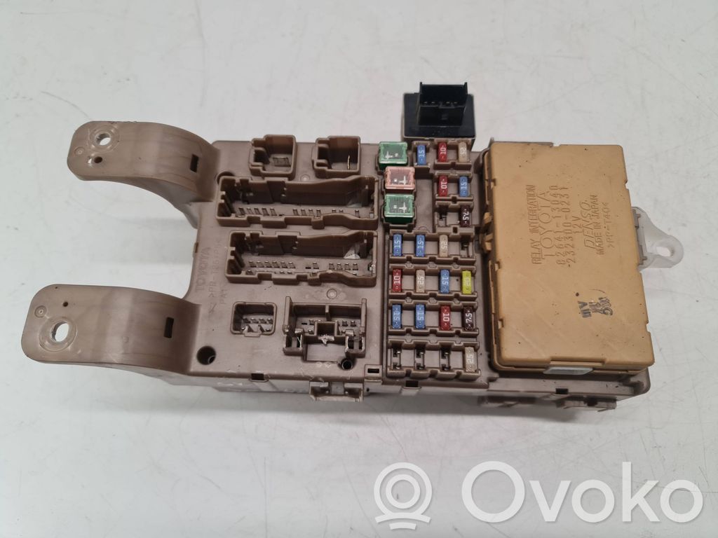 Módulo de fusible   8264113040,2323000231