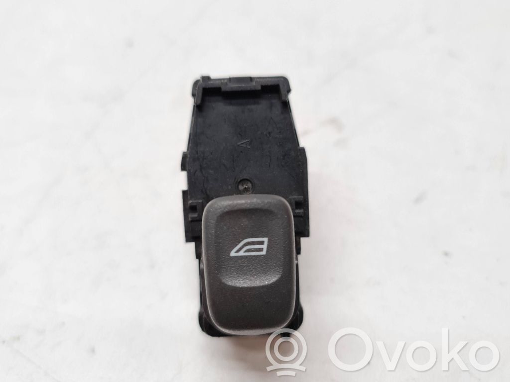 Electric window control switch   9472275